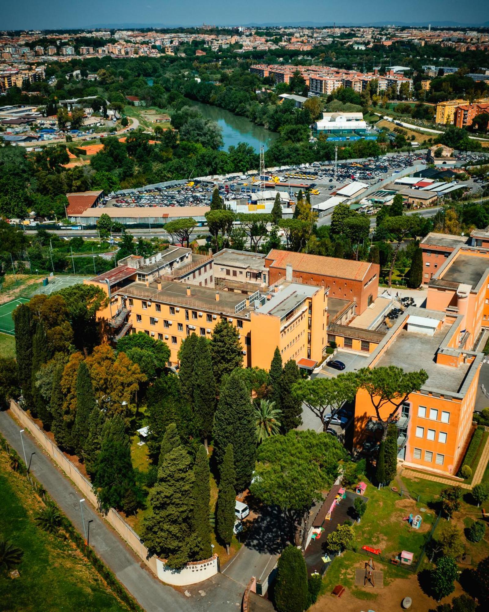 Hotel Area Rom